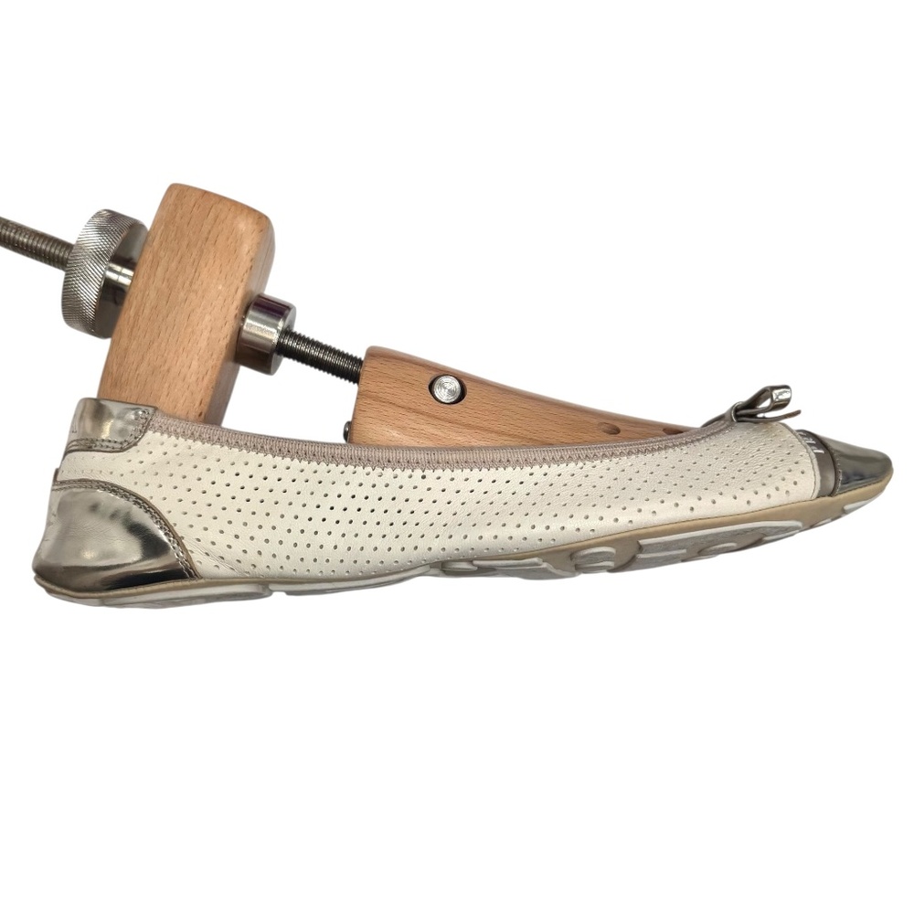 PRADA METALLIC GOLD AND CREAM FLEXIBLE BALLET FLATS W GOLD BOW - Picture 12 of 16